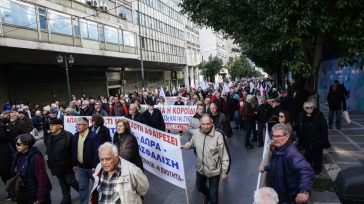 Συλλαλητήριο διαμαρτυρίας συνταξιούχων στο υπουργείο Εργασίας