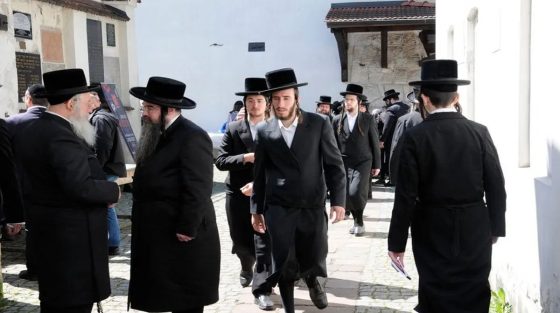 Το Ισραήλ απαιτεί από δυτικές κυβερνήσεις να καταπολεμήσουν τον αντισημιτισμό