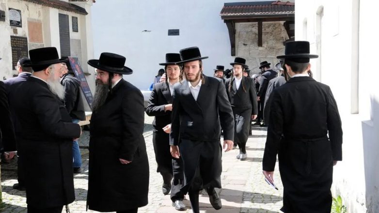 Το Ισραήλ απαιτεί από δυτικές κυβερνήσεις να καταπολεμήσουν τον αντισημιτισμό Το Ισραήλ απαιτεί από δυτικές κυβερνήσεις να καταπολεμήσουν τον αντισημιτισμό