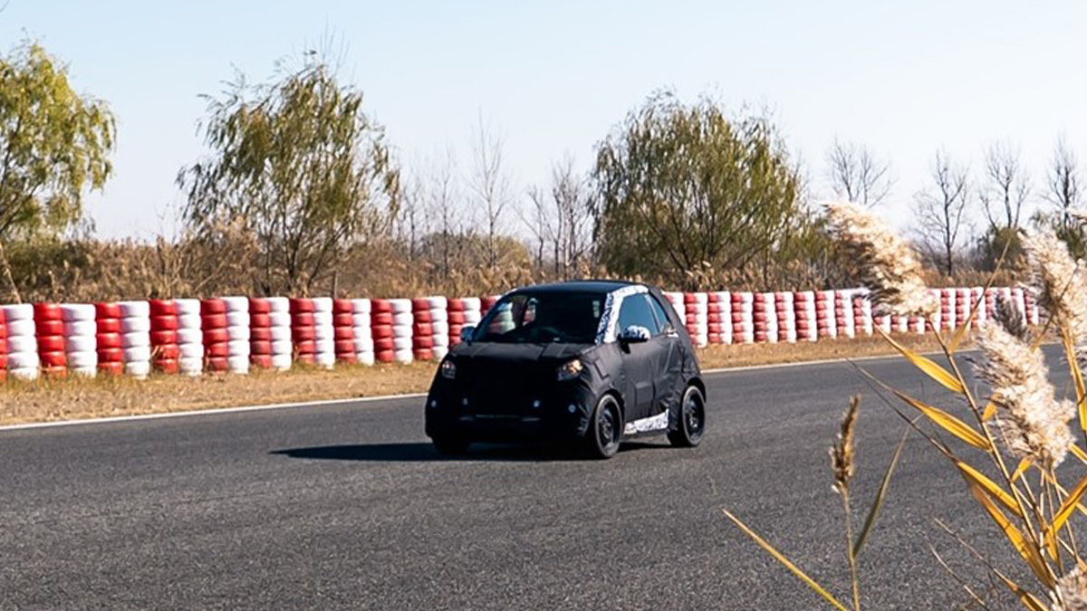 Με γοργούς ρυθμούς οι δοκιμές του ηλεκτρικού διθέσιου Smart #2