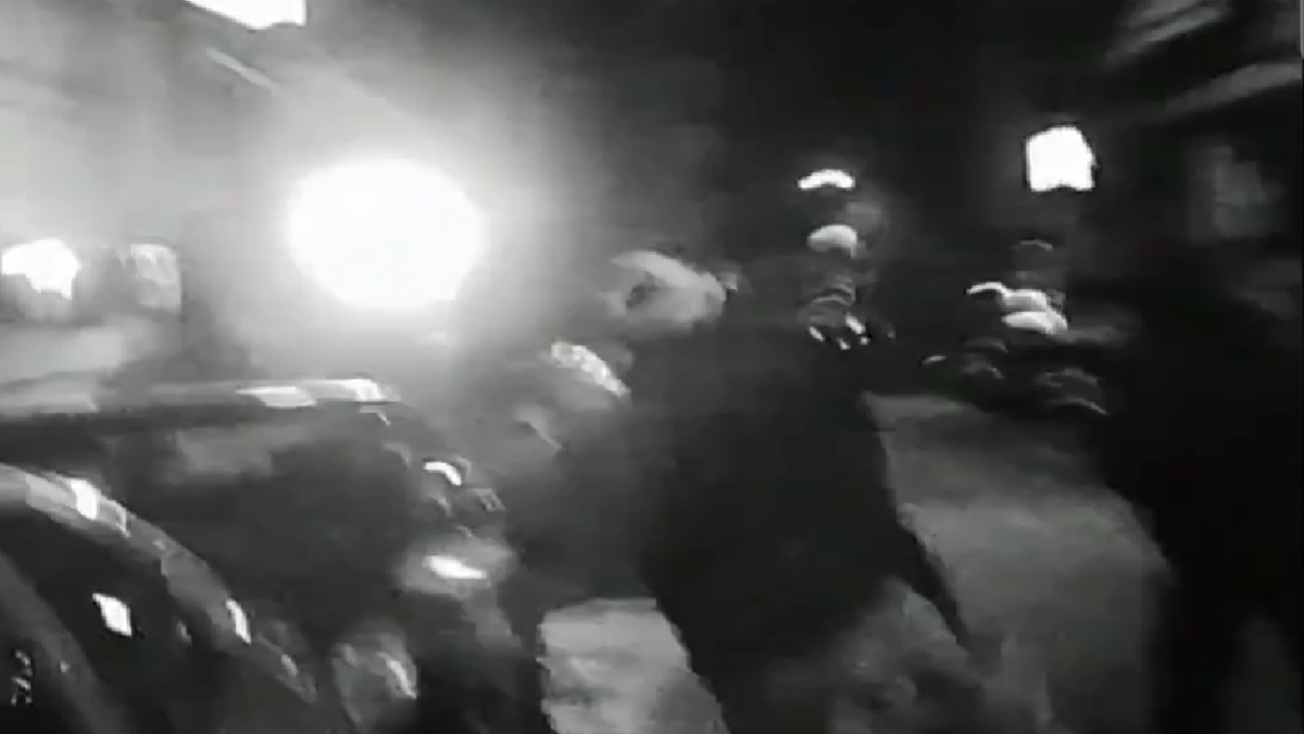 Βίντεο από την επίθεση με μολότοφ στο Α.Τ. Κυψέλης