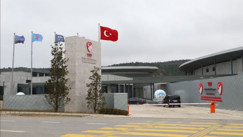 Τουρκία: Νέες «καμπάνες» σε παίκτες και διαιτητές