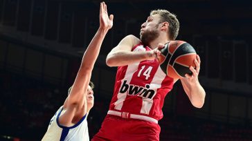 Ολυμπιακός – Βαλένθια 45-42 (Δεύτερο δεκάλεπτο)