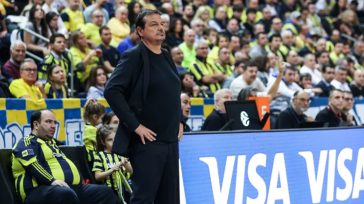 Αταμάν: «Αγράμματοι άνθρωποι έβριζαν εμένα και τη μητέρα μου»