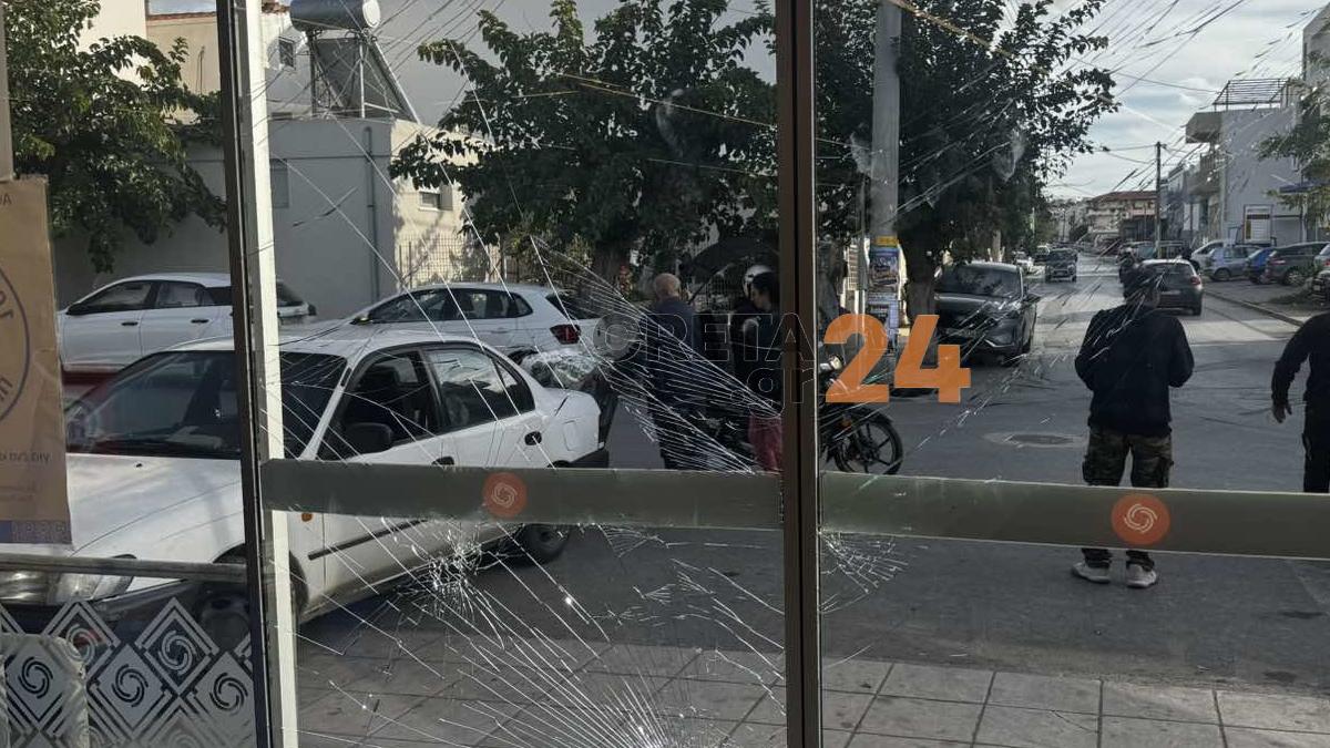 Ημίγυμνος άνδρας σε κατάσταση αμόκ κυνηγούσε πελάτη σούπερ μάρκετ με μαχαίρι