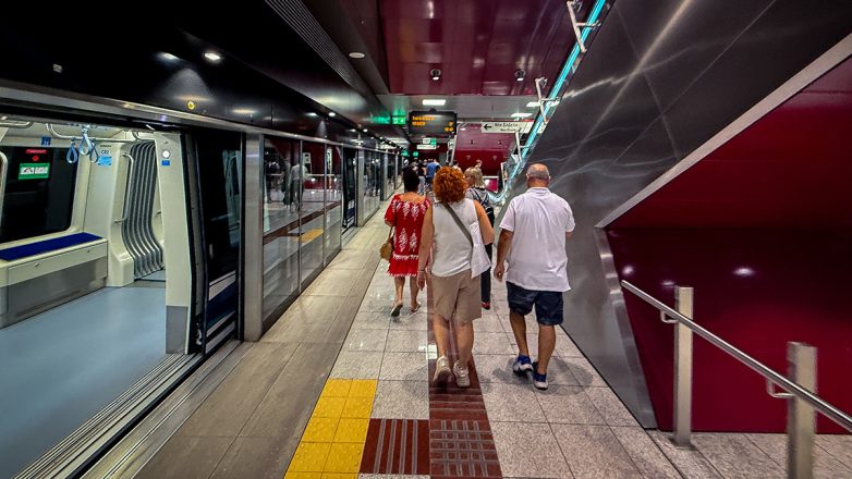 Πιλοτική 24ωρη λειτουργία του Μετρό στη Θεσσαλονίκη Πιλοτική 24ωρη λειτουργία του Μετρό στη Θεσσαλονίκη