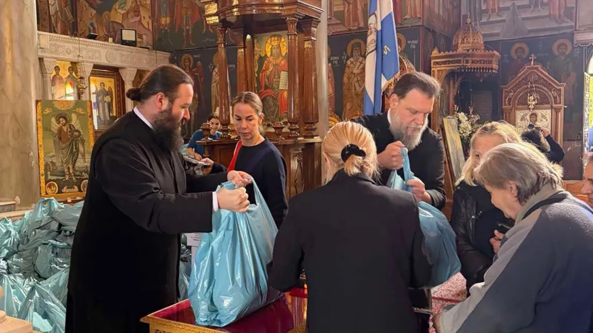 Δέματα Αγάπης από την Ιερά Μητρόπολη Ν. Ιωνίας