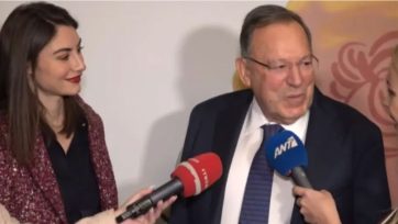 Ανδρέας Φουστάνος: Η κοινή εμφάνιση με την σύντροφό του στο δείπνο της «Καλλιπάτειρας» που τραγουδούσε η Θεοδωρίδου!