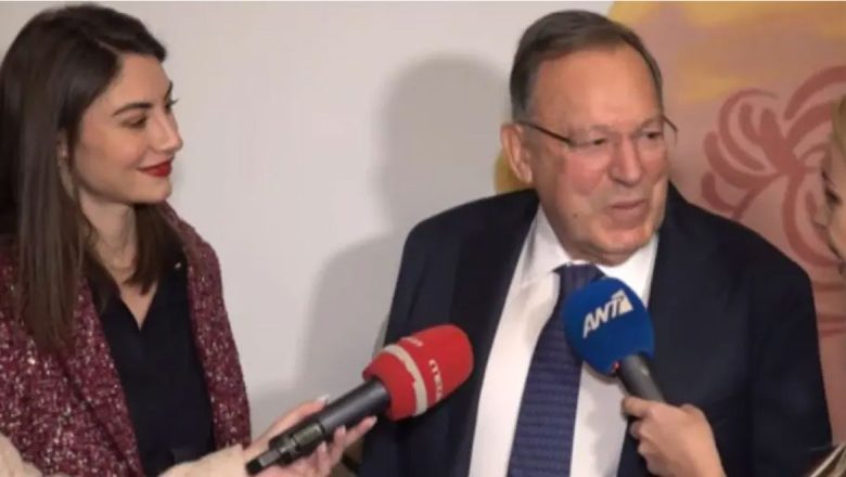 Ανδρέας Φουστάνος: Η κοινή εμφάνιση με την σύντροφό του στο δείπνο της «Καλλιπάτειρας» που τραγουδούσε η Θεοδωρίδου! Ανδρέας Φουστάνος: Η κοινή εμφάνιση με την σύντροφό του στο δείπνο της «Καλλιπάτειρας» που τραγουδούσε η Θεοδωρίδου!