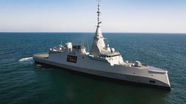 Υψώνεται η ελληνική σημαία στην πρώτη Belharra