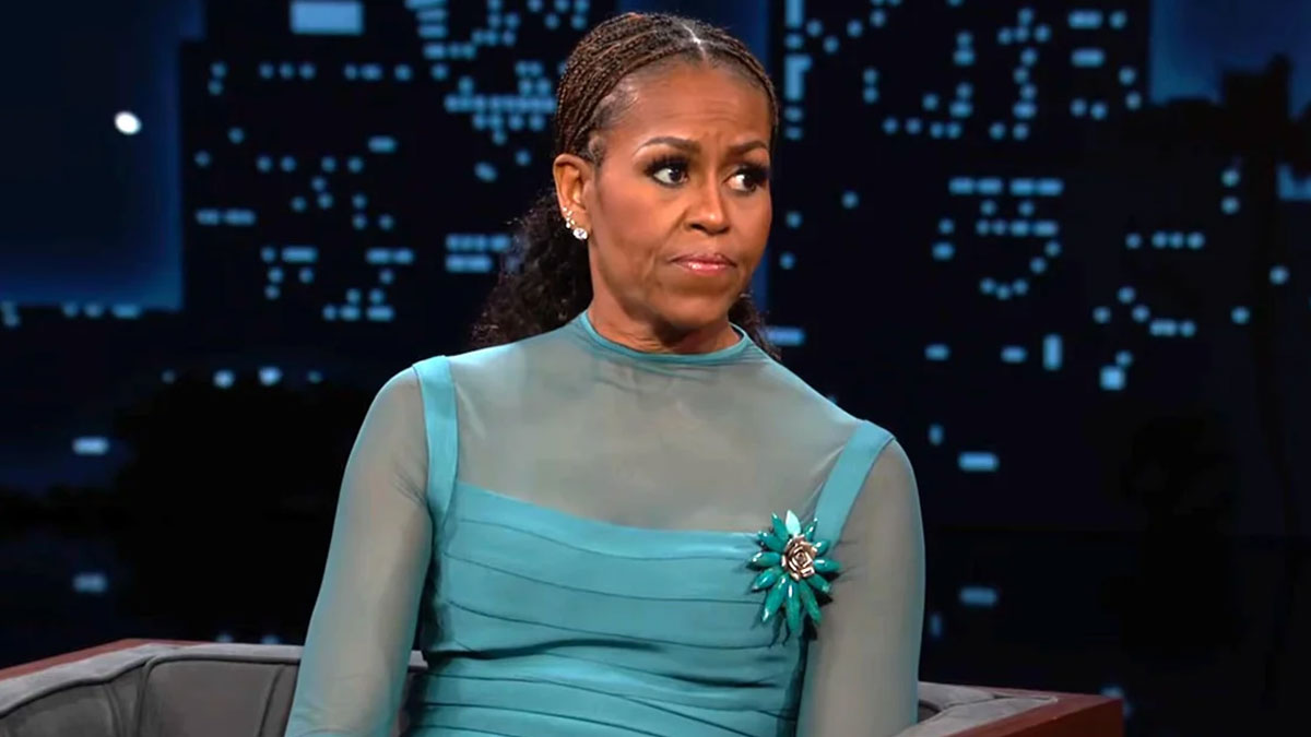 Πιο fit από ποτέ η Michelle Obama – Η εντυπωσιακή εμφάνιση στον Jimmy Kimmel που έγινε viral