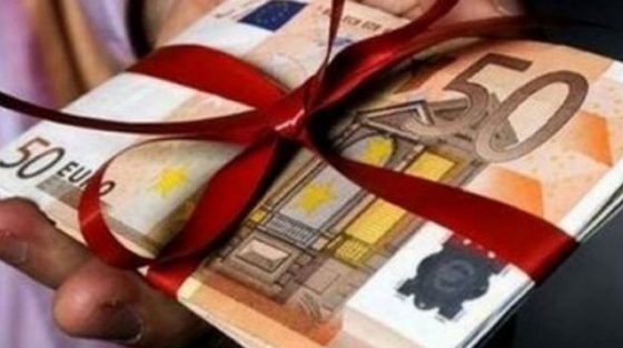 Έρευνα Wolt: Πώς αλλάζει το τοπίο της προσφοράς δώρων στην Ελλάδα