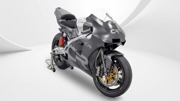 Μία Crighton CR700W με κινητήρα Wankel πωλείται για 176,000 €!