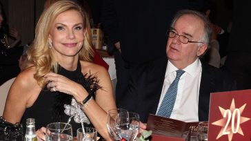 Έμη Λιβανίου – Πέτρος Παππάς: Σπάνια κοινή εμφάνιση σε κοσμικό gala – Στο πλευρό της δημοσιογράφου και η κόρη της