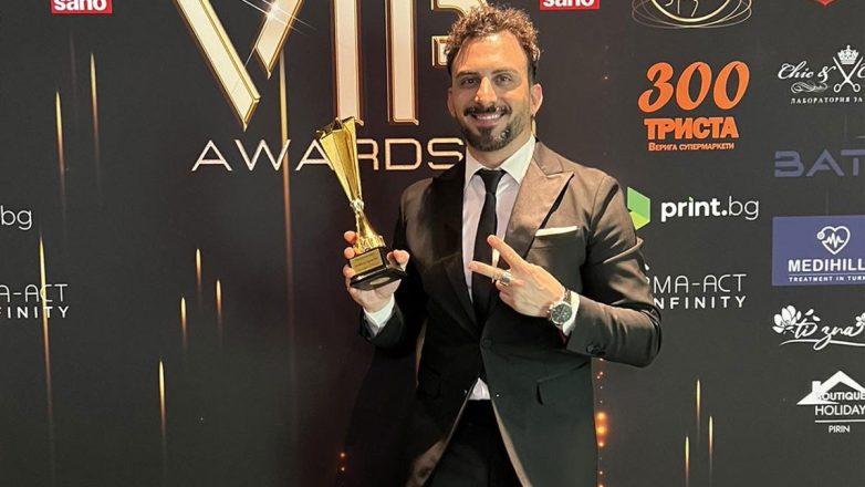 Ιορδάνης Αγαπητός: Ο Έλληνας τραγουδιστής που «σαρώνει» τα βραβεία στο εξωτερικό!