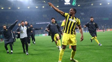 Στους «16» του Conference με επική ανατροπή η ΑΕΚ, 3-2 την Κραϊόβα