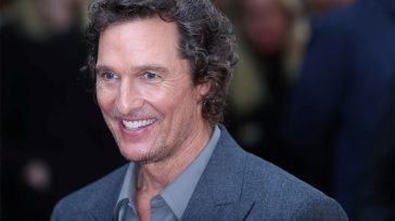 Netflix: Ο Μάθιου ΜακΚόναχι και η Ζόι Σαλντάνα σε τελικές συζητήσεις για τη νέα ρομαντική κωμωδία «Positano»