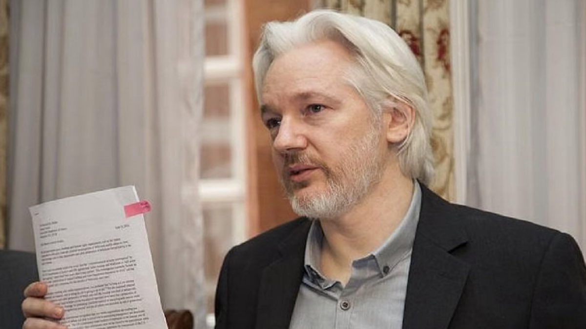 Ο Τζούλιαν Ασάνζ κατέθεσε μήνυση εναντίον του ιδρύματος Νόμπελ