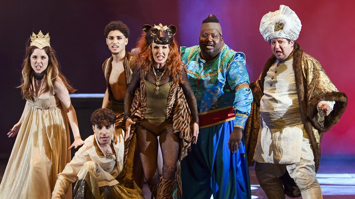 Πρώτες μαγικές φωτογραφίες από τον Αλαντίν λίγο πριν τη μεγάλη πρεμιέρα στο Μέγαρο Μουσικής Αθηνών