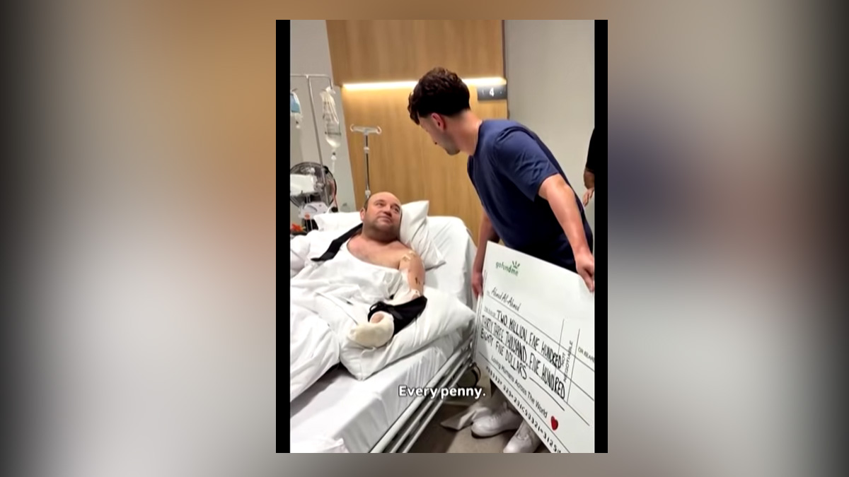 Αυστραλία: Μάζεψαν 2,5 εκατ. δολ. για τον άνδρα που αφόπλισε τον τρομοκράτη στο Σίδνεϊ – «Το αξίζω;» ρώτησε με συγκίνηση