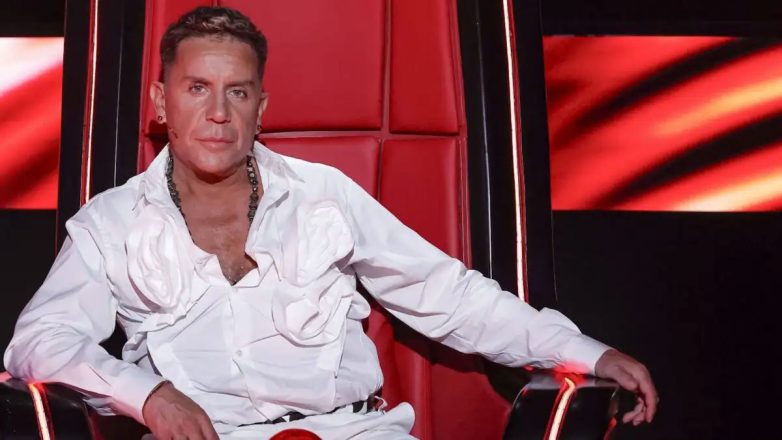 Γιώργος Μαζωνάκης: Θα κληθεί για εξηγήσεις μετά τη μήνυση του 22χρονου τραγουδιστή