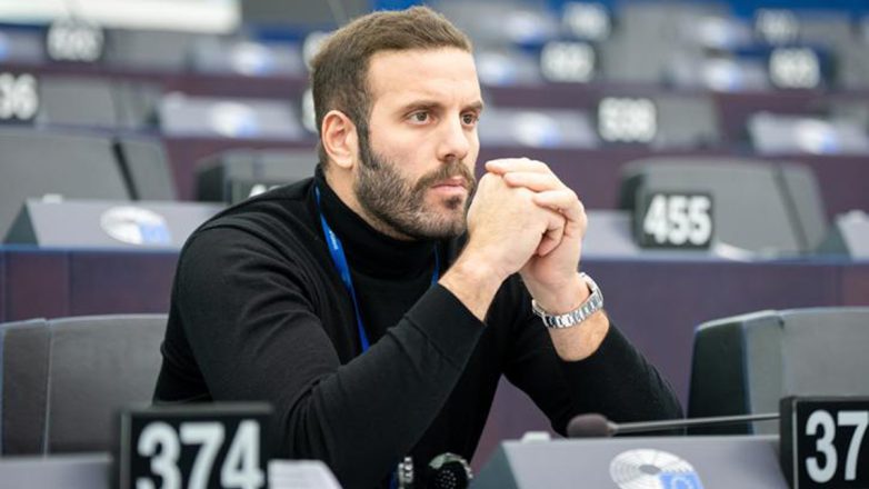 Νίκος Παππάς: «Δεν χτύπησα κανέναν – Ζητάω συγγνώμη»