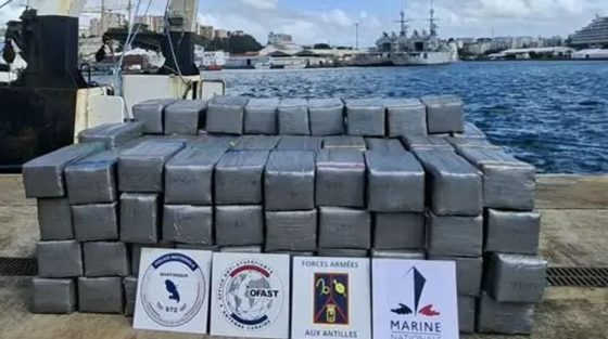 Φωτογραφίες από το πλοίο του «Έλληνα Εσκομπάρ» και της κατασχεμένης κοκαΐνης