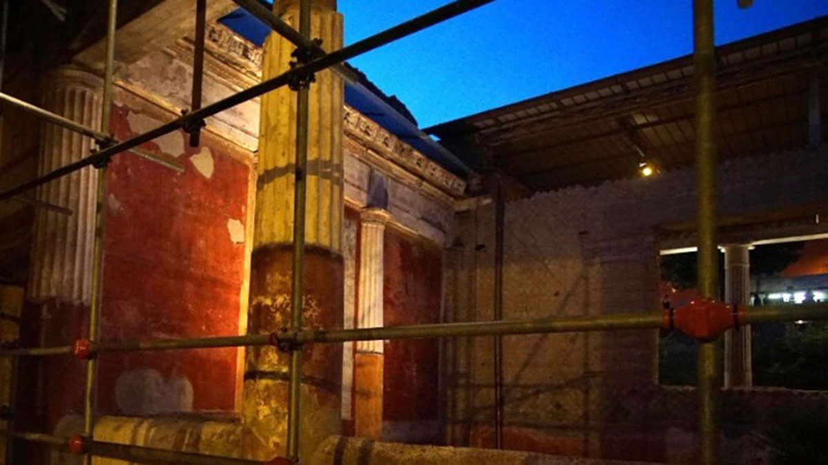 Τοιχογραφίες και νέες αίθουσες ανακαλύφθηκαν στη «Βίλα της Ποππαίας» στην Πομπηία