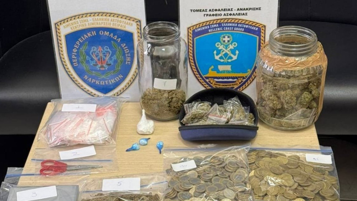 Διαδοχικά χτυπήματα κατά των ναρκωτικών στην Αττική και στο λιμάνι του Πειραιά από το Λιμενικό