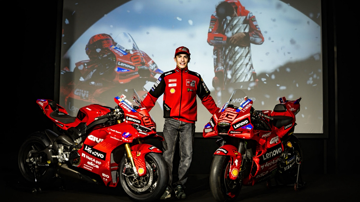 Ο Marc Márquez απέκτησε και την Panigale V4 Márquez 2025 World Champion Replica