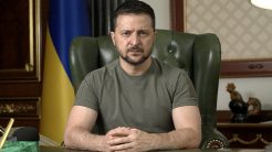 Ζελένσκι: Μόνον οι ΗΠΑ μπορούν να σταματήσουν τον πόλεμο