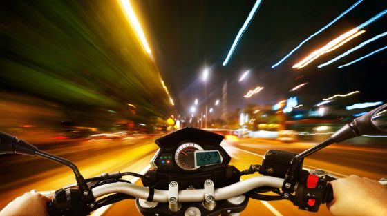 Τι συνιστούν οι ειδικοί για ασφαλείς χειμερινές διαδρομές με μοτοσυκλέτα