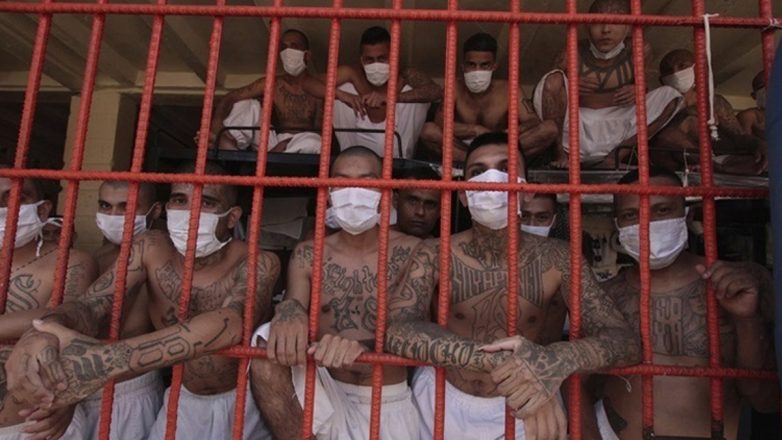 Ελ Σαλβαδόρ: Σε κάθειρξη εκατοντάδων, έως και χιλιάδων ετών καταδικάστηκαν μέλη της συμμορίας MS-13