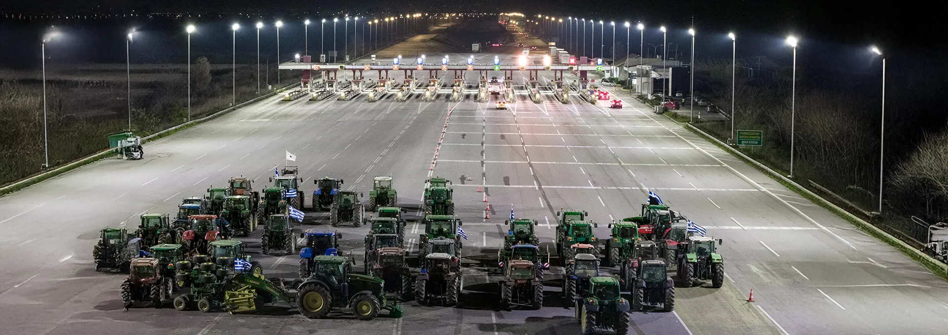 Κάλαντα στα μπλόκα αλλά με ανοιχτούς τους δρόμους