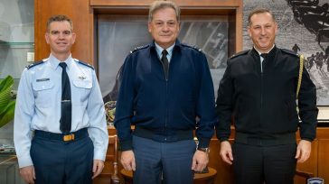 Συνάντηση του Αρχηγού ΓΕΑ με τον Ακόλουθο Άμυνας και τον Αεροπορικό Ακόλουθο των ΗΠΑ