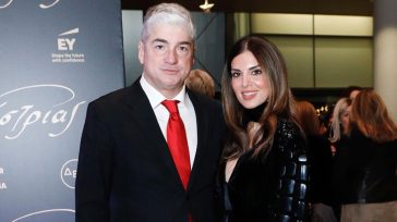 Σταματίνα Τσιμτσιλή: Οι δημόσιες ευχές στον σύζυγό της, Θέμη Σοφό για τη γιορτή του