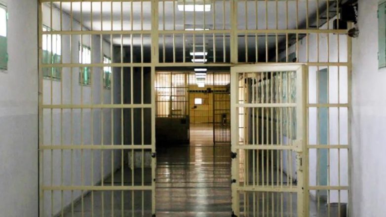 Στη φυλακή τέσσερα άτομα για λαθρεμπορία τσιγάρων