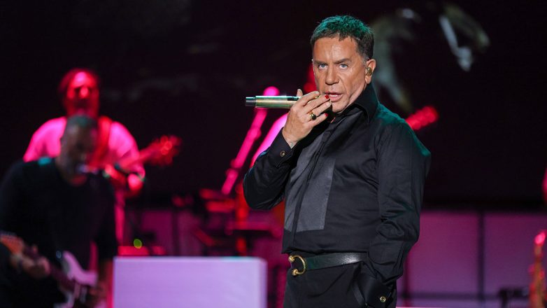 Κύμα λατρείας για τον Γιώργο Μαζωνάκη: Οι sold out βραδιές και η απάντηση μέσω της Δικαιοσύνης