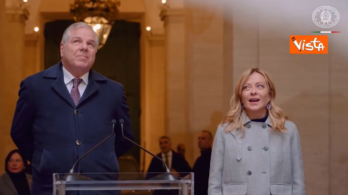 Υπό τους ήχους της «Χορωδίας των Άλπεων» οι Xριστουγεννιάτικες ευχές στη Μελόνι