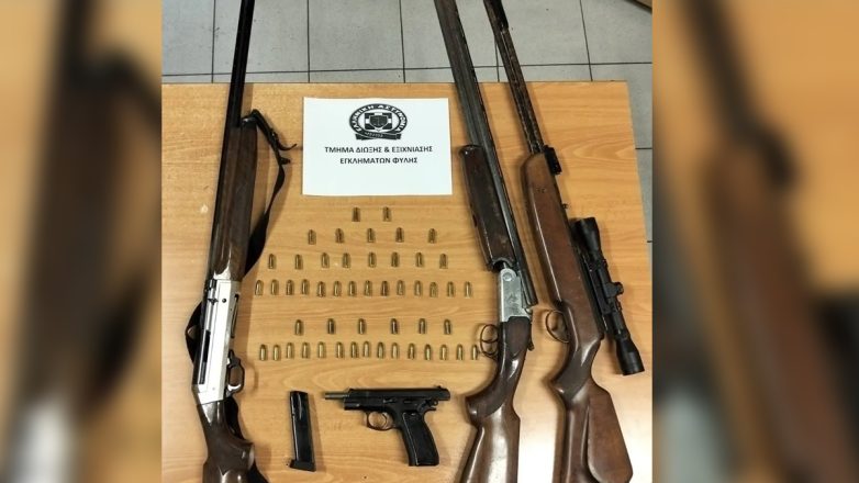 Εντοπίστηκε οπλοστάσιο σε σπίτι στα Άνω Λιόσια