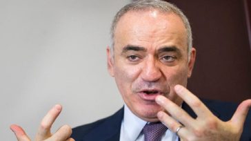 Πούτιν κατά Κασπάροφ – Κατηγορούν τον διάσημο σκακιστή για κατασκοπεία και τρομοκρατία