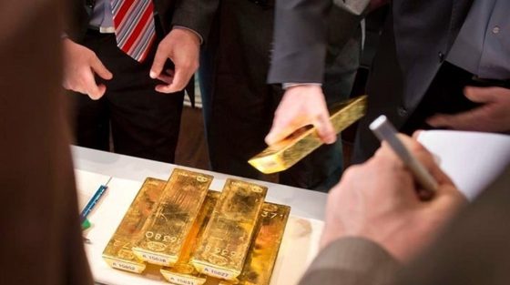 Χρυσός: Για πρώτη φορά έσπασε το φράγμα των 4.500 δολαρίων ανά ουγγιά