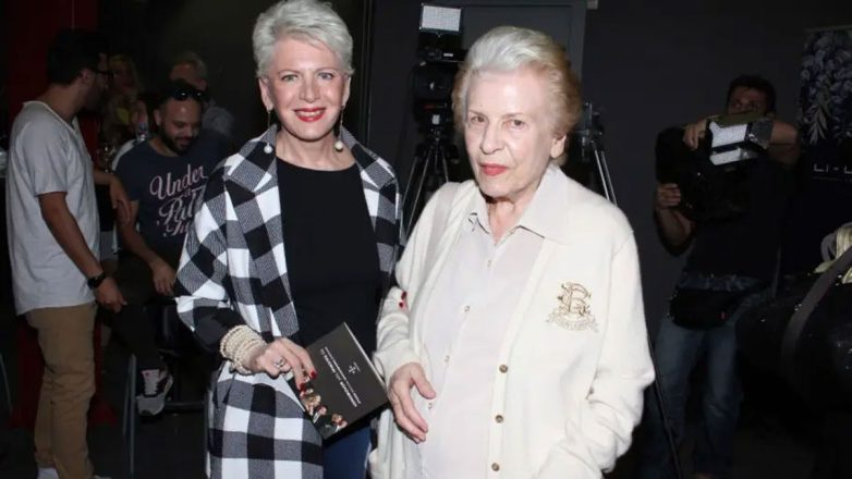 Πένθος για την Έλενα Ακρίτα: Πέθανε η μητέρα της που ήταν η πρώτη γυναίκα βουλευτής στην ιστορία του ΠΑΣΟΚ