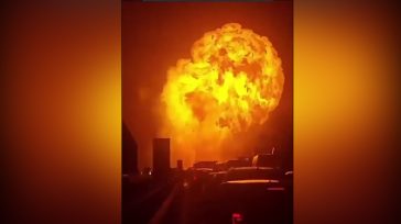 Ιταλία: Τεράστια  έκρηξη βυτιοφόρου μετά από σύγκρουση με άλλο όχημα – Βίντεο