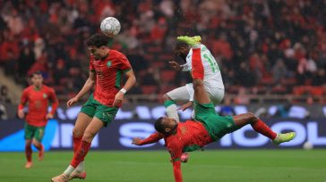 Υπόκλιση του τερματοφύλακα των Κομόρων στον Ελ Κααμπί!