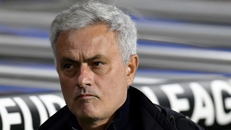 Μουρίνιο σε δημοσιογράφο: «Είσαι τιμωρημένος, δεν θα απαντήσω στην ερώτησή σου»