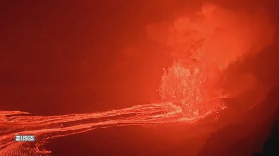 Χαβάη: Το ηφαίστειο Κιλαουέα εκτόξευσε λάβα σε ύψος 420 μέτρων
