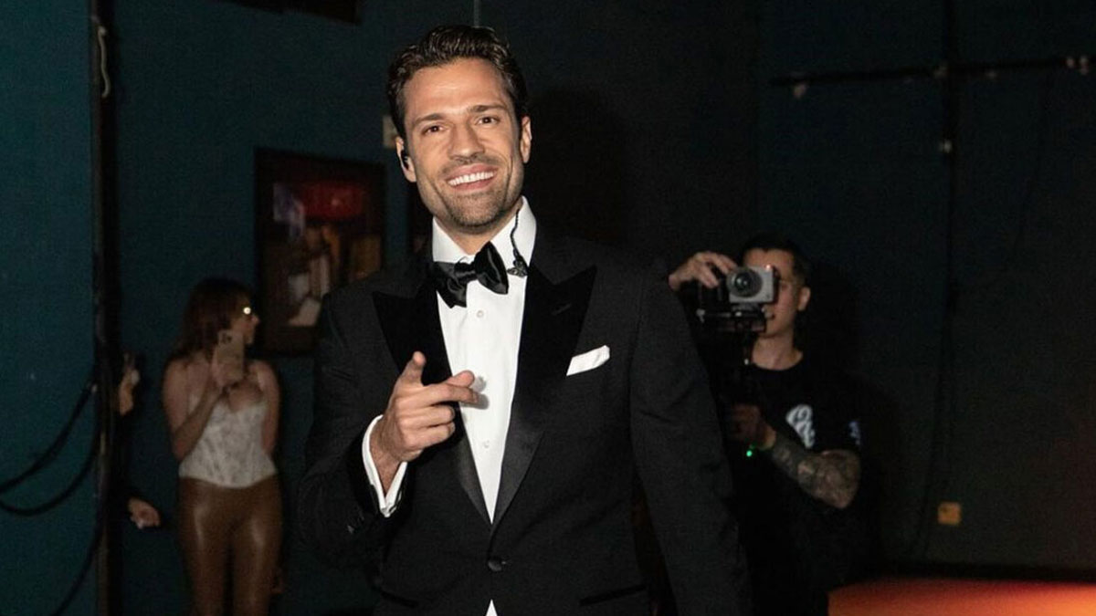 Κωνσταντίνος Αργυρός: Αποκάλυψε πώς του βγήκε η ατάκα «Μάνα, ο γιος σου χορεύει ζεϊμπέκικο στο Royal Ambert Hall»