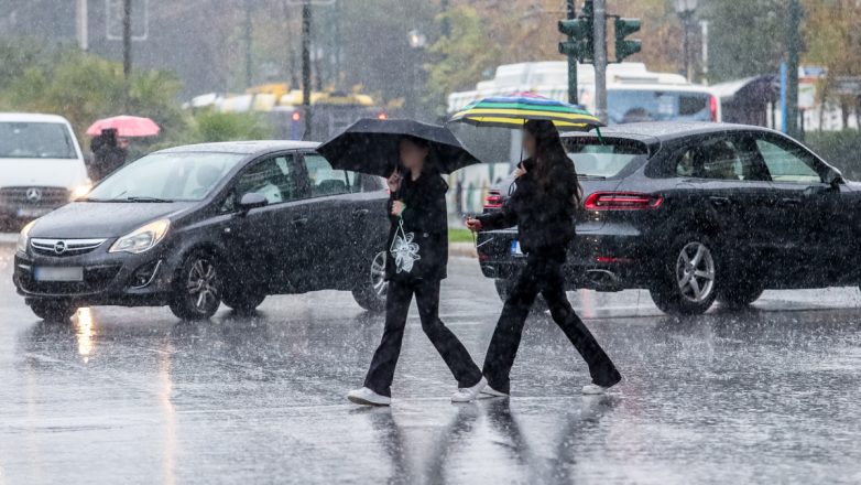 Χριστούγεννα με ισχυρές βροχές και καταιγίδες