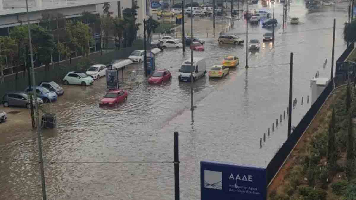 Ανοιχτά τα καταστήματα την τελευταία Κυριακή του χρόνου